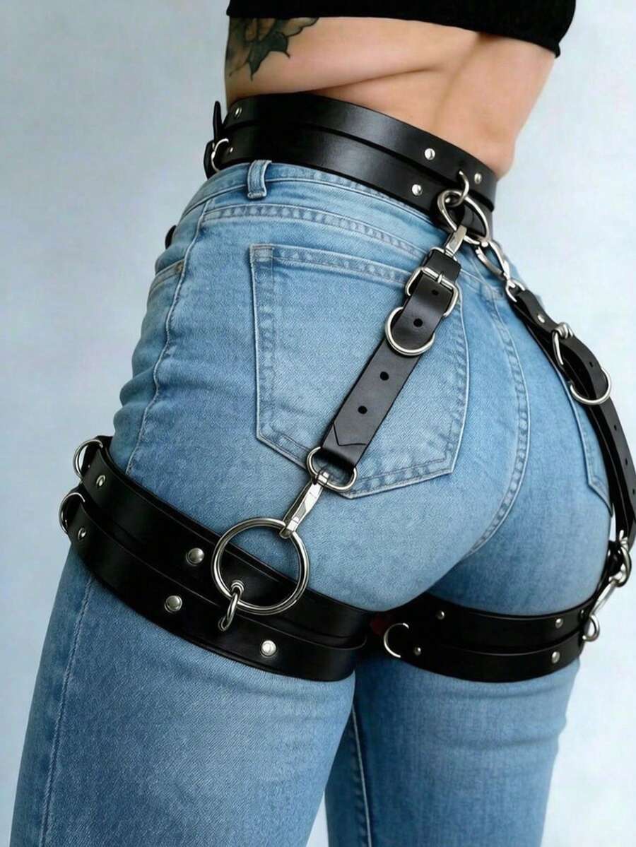 1件裝女款黑色皮革可調節胸部束帶，適合日常穿搭與身體裝飾