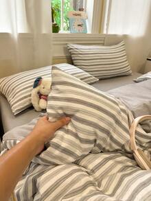Gray Minimalist Striped 4-Piece Duvet Cover Set, Japanese Neutral Style, Synthetic Fiber Material, Includes 1 Duvet Cover, 1 Bed Sheet, 2 Pillowcases, Does Not Include Duvet Insert And Pillow Insert - Grey - View 11