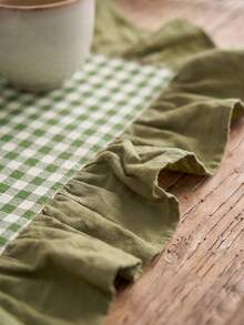 1pc Green & White Small Plaid With Olive Green Ruffle Edge Placemat, Fresh Pastoral Style Fabric Material, Rectangular Shape With Olive Green Ruffle Edge Patchwork Details, Stain-Resistant Protection For Tabletop And Decorative Enhancement, Suitable For Daily Tea Drinking And Fresh Home Decor Scenes - Green - View 6