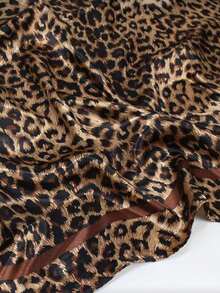 1pc Women's Fashion Leopard Print 90cm Square Scarf, Multi-Functional Headscarf, Suitable For All Seasons, Perfect For Evening Wear, Beach, Vacation - Coffee Brown - View 3