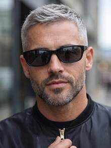 1 Pair Men's Black Minimalist Personalized Street Style Vacation Retro Cat Eye Small Frame Fashion Glasses - Black - View 1