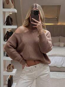 Sweater Turtleneck Rajut Waffle SEREN Wanita dengan Detail Bahu Terbuka, Pullover Lengan Panjang untuk Gaya Musim Gugur dan Musim Dingin - Coklat - View 9