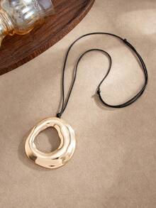 1pc Minimalist Artistic Hollow Gold Pendant Rope Necklace, Vintage Elegant Long Neck Chain, Commute Party Best Friend Gift Accessory - Geometric Shape Necklace - View 4