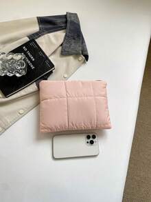 毛球吊飾秋冬新款居家收納小包 鉛筆袋 時尚多用途絎縫刺繡格紋加厚化妝包 休閒女款保暖羽絨手拿小包 - 粉色 - 查看 8