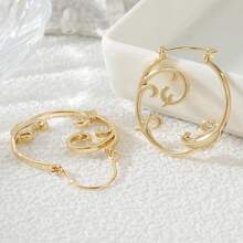 Fashionable Women's Hoop Earrings, Hollow Design, Elegant Jewelry Accessory For Parties - Gold - View 4