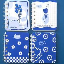 Cuaderno Espiral A5 60 Hojas, Bloc de Notas Portátil con Protección Ocular Gruesa, Páginas Interiores Rayadas para Estudiantes de Primaria, Serie de Flores de Dibujos Animados Lindos, Envío Aleatorio de 1 Pieza - Multicolor - Ver 11