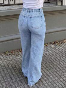 Plus Size Women Casual Loose Straight Leg Jeans - Light Wash - View 2