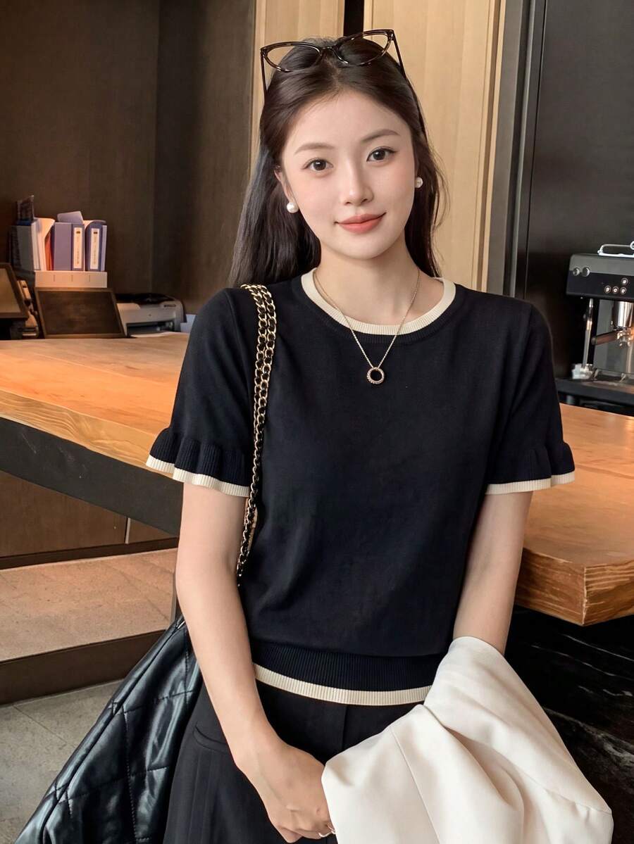 2026 Spring/Summer New Black & White Contrast Ruffle Trim Knit Shirt, Gentle Style Women Short Sleeve Top, Color Block Trim, Versatile For Work & Travel, French Girl Style - Black - View 1