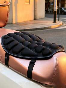 Universal Motorcycle Seat Cushion (Random), Breathable Seat Pad, Anti-Slip Breathable Shock-Absorbing Cushion, Suitable For Most Motorcycles, Not Easily Displaced. Practical High-Quality Gift For Commuting And Travel - Multicolor - View 1