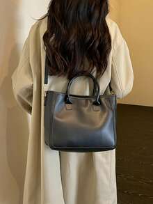 Elegant High-End Textured Tote Bag, 2026 Autumn/Winter New Arrival, Minimalist Personalized Design, Versatile Shoulder Bag - Black - View 7