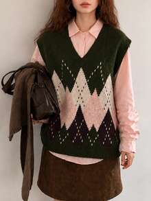 Women's Casual Minimalist Retro Diamond Pattern V-Neck Pullover Vest, Autumn/Winter - Dark Green - View 3