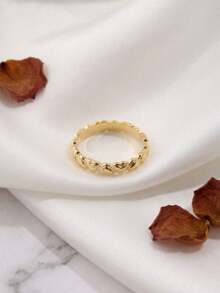 1pc Stainless Steel 18K Gold Plated Full Circle 3D Inverted Heart Ring, Gentle Vintage Texture, Suitable For Casual And Commute Outfits, Symbolizing Full Heart Of Joy, Versatile Hand Accessory - 3D Inverted Heart Ring - View 7
