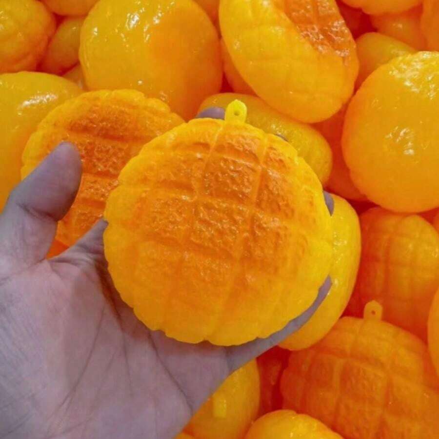 Mainan Pereda Stres Roti Panggang Renyah Buatan Tangan, Mengisi Roti Panggang Persegi dengan Suara Renyah ASMR, Cocok untuk Pelajar dan Dewasa untuk Meredakan Stres, Hadiah - MultiWarna - View 1