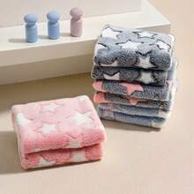 Pet Blanket For Small And Medium Dogs, Also Suitable For Various Small Animals And Cats, Washable, Soft Flannel Fabric, Five-Point Star Embroidery, Lightweight And Breathable, Suitable For All Seasons, Can Be Used As Dog Bed And Dog Mat - Multicolor - View 7
