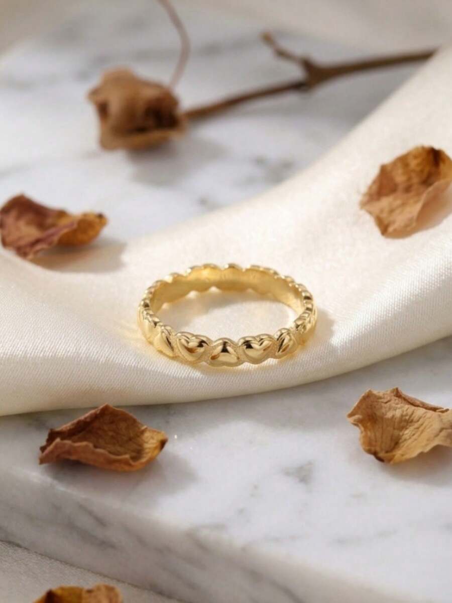 1pc Stainless Steel 18K Gold Plated Full Circle 3D Inverted Heart Ring, Gentle Vintage Texture, Suitable For Casual And Commute Outfits, Symbolizing Full Heart Of Joy, Versatile Hand Accessory - 3D Inverted Heart Ring - View 1
