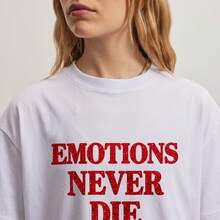 Oversized Unisex T-Shirt In Soft Breathable Cotton With Faded Vintage Graphic Print Emotions Never Die For Casual Outfits And Everyday Wear - White - View 2
