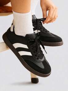 TCVC White And Black Contrast Low-Top Retro Sneakers, Comfortable Flat Casual Training Shoes, Women's Daily Wear - Black - View 1