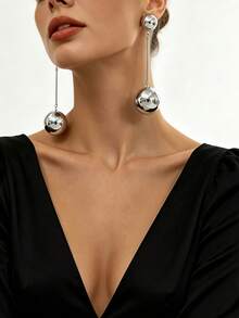 1 Pair Women's Vintage European & American Style Silver Solid Metal Double-Sized Ball Long Dangle Stud Earrings, Shiny Double-Layer Large & Small Metal Beads Vertical Line Earrings, Suitable For Party, Vacation, Banquet Wear - Silver - View 2