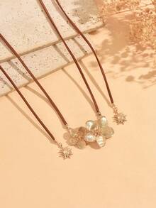 قلادة حبل مخمل بني مزينة بزهرة ذهبية بأسلوب بوهيمي عتيق، قطعة واحدة، مجوهرات عنق نسائية عصرية وشخصية، مناسبة للارتداء اليومي والخروجات والمواعيد - متعدد الألوان - مشاهدة 3