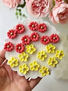 1PC 20-In-1 Flower Silicone Mold, Creative DIY Small Flower Mold For Aromatherapy Candles, Home Decor / Gift Making Epoxy Resin Mold, Handicrafts Casting Molds, Art Decorations Plaster Mould - 01-straight-eared Rabbit Tray Silicone Mold - View 4