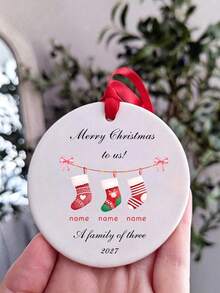 1pc Customized Name "Our First Christmas" Family Hanging Ornament, Personalized Ceramic Round Pendant, Stocking Pattern Design, Christmas Tree Decoration, Family Keepsake Christmas Gift - Multicolor - View 9