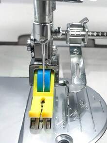 New Universal Roller Presser Foot, Suitable For Thick And Thin Fabrics, Plastic Design Prevents Fabric Jamming Or Shifting, Ideal For Narrow Thick And Thin Fabrics, Perfect For Curtains And Down Jackets - A - View 7