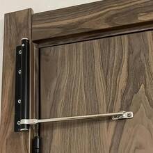 Penutup Pintu Otomatis - Baja Tahan Karat 304, Pemasangan Permukaan, Pegas yang Dapat Diatur, Hitam dengan Braket Logam, Cocok untuk Penggunaan Komersial dan Perumahan - A - View 2