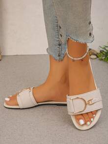 Women's Comfortable Soft Sole Sandals With D-Shaped Metal Buckle Decor, Solid Color Minimalist Round Toe Single Strap Flat Sandals, Korean Style Casual Summer Beige Slippers - Beige - View 3
