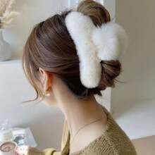 Women's Large Faux Fur Hair Claw Clip, 5.1 Inch Winter Fluffy Plush Hair Clip, Non-Slip Strong Grip Fuzzy Large Opening Clip, Suitable For Thick Long Hair (Cream/Milk Tea Color) - Multicolor - View 5
