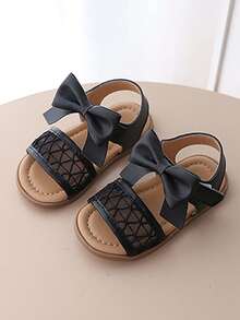 1 Pair Girls' Summer Hollow Bow Knot Sandals, Hook-And-Loop Buckle, Soft Sole, Anti-Slip, Princess Style, Open Toe, Beach Shoes - Black - View 4