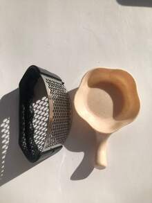 1pc Stainless Steel Garlic Press/Chopper | Heavy Duty Ergonomic Design, Suitable For Ginger And Nuts | Essential Easy-To-Clean Kitchen Tool - Multicolor - View 15