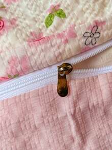 Strawberry Bow Print Duvet Cover Set, Soft Ruched Bubble Texture Bedding, Cute Girl's Room Decor 3 Pieces Set (1*Duvet Cover + 2*Pillowcases, No Filling) - Pink - View 8