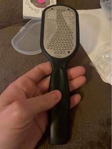 1件雙面足部刷附儲存蓋，足部磨腳石，去除繭皮與死皮工具，足部刮除器，專業雙面足部繭皮去除器，鋼製足部護理工具，可用於去除繭皮、龜裂腳跟、乾燥皮膚與雞眼 - 多款 - 查看 10