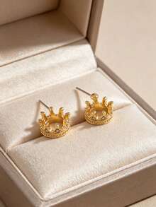 European And American Fashion Elegant Elegant Small Crown Stud Earrings, Suitable For Daily Wear, Parties And Gatherings - Gold - View 6