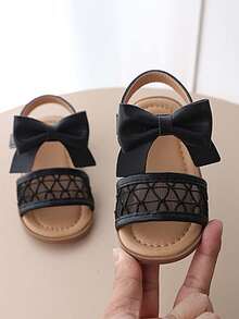 1 Pair Girls' Summer Hollow Bow Knot Sandals, Hook-And-Loop Buckle, Soft Sole, Anti-Slip, Princess Style, Open Toe, Beach Shoes - Black - View 2