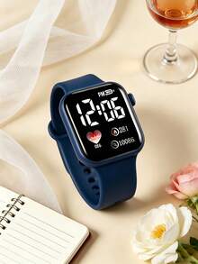 7PCS Cute Blue Silicone Square LED Electronic Watch And Alloy Five-Leaf Clover Floral Necklace Bracelet Ring Earrings Set, Gift For Kids - Blue - View 6