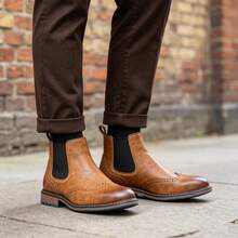 Men's Chelsea Boots With Brogue Print Leather Upper, Dual-Color Rubber Outsole, Non-Slip , Vintage Style Commuter Business Boots - بني - مشاهدة 6