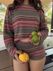 復古太空紮染條紋女款居家服套裝，長袖上衣與短褲，完美秋季休閒優雅穿搭 - 彩色 - 查看 1