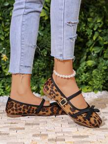 Women's Vintage Casual Bowknot Metal Buckle Leopard Print One-Strap Flat Shoes - Brown - View 4