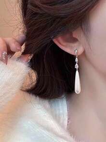 1 Pair French Vintage Premium Long Versatile Earrings, Cheongsam Style Ancient Charm Pearl Zirconia Water Drop Earrings - Multicolor - View 2