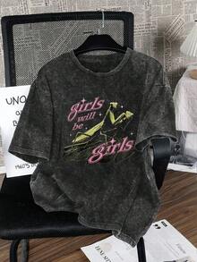 Washed Vintage 90s Distressed Women's Plus Size Mantis Print T-Shirt - Black - View 3