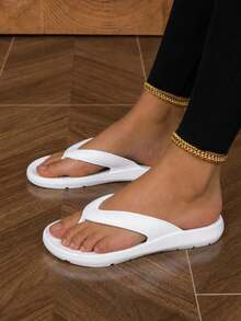Unisex Summer Flip Flops, Non-Slip Fashionable Outdoor Beach Slippers With Soft Sole - White - View 1