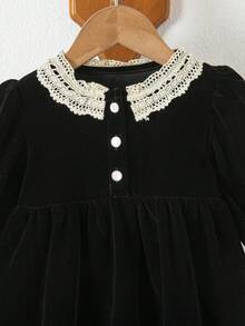 1pc Baby Girl Black Velvet Lace Collar Long Sleeve Dress, Front Button Vintage Palace Style High Waist A-Line Dress - Black - View 7