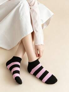 15 Pairs Random Assortment Women's Boat Socks, Spring/Summer Colorful Mixed Style Low-Cut Socks, Featuring Various Cute Elements, Bright And Rich Colors, Mainly Macaron Color Palette, Fashionable And Fun, Soft And Comfortable Fabric, Skin-Friendly And Non-Irritating, Breathable And Non-Stuffy, Suitable For Multiple Occasions - Multicolor - View 4