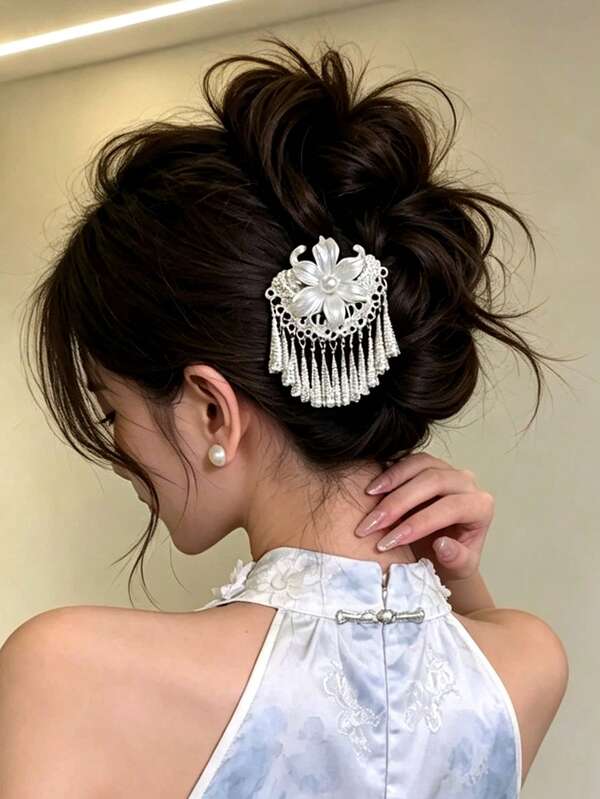 1pc 3D Embossed Flower Metal Tassel Hair Clip, Vintage Silver-Tone Pearl Women's Hair Accessory For Party Atmosphere Updo