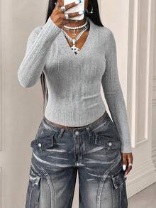 Women's Ribbed Knit V-Neck Long Sleeve Cropped Top, Fashionable Knit Winter Blouse, Comfortable For Daily Wear As Inner Layer Or Outerwear - Grey - View 4