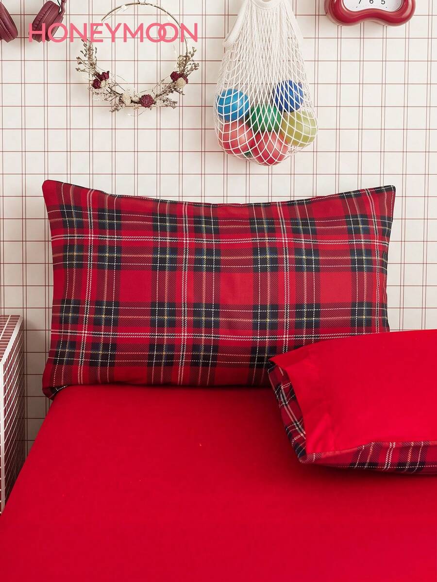 1pc Red Plaid Print Pillowcase (Pillow Insert Not Included), Soft And Breathable, Suitable For Daily Living Room, Bedroom, Sofa Home Decor, Car Pillowcase, Machine Washable. Applicable For Home Bedding, School Dorm Bedding - Multicolor - View 1