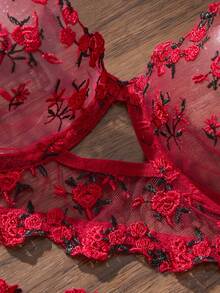 Red Butterfly Embroidery Sheer Mesh Lingerie Set,Adjustable Thin Strap Underwire Bra Strappy Waist Decor Semi-Transparent Matching Thong - Red - View 3