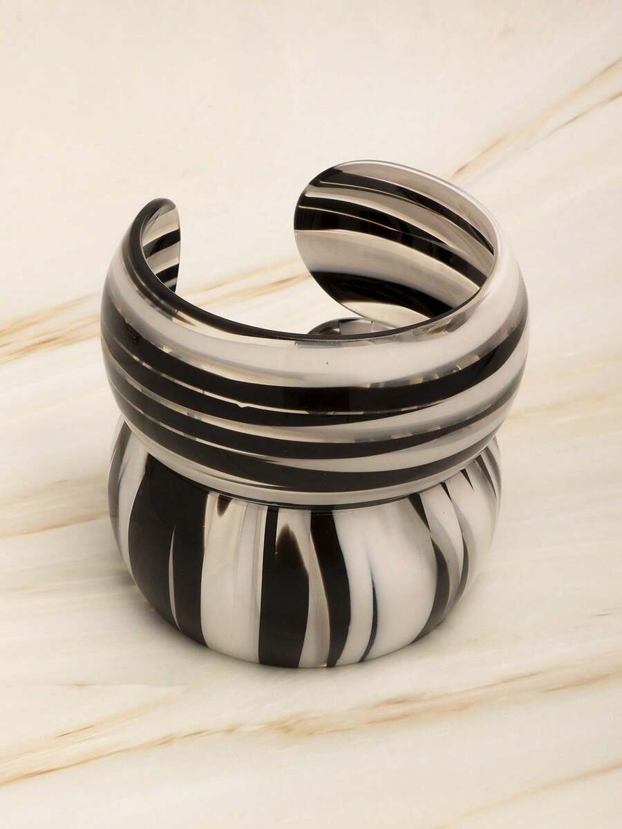 1pc Minimalist Acrylic Striped Geometric Wide Open Cuff Bracelet, Women's Fashion Accessory, Suitable For Daily And Party Occasions, All Seasons, Casual Wear - Bracelet - View 1