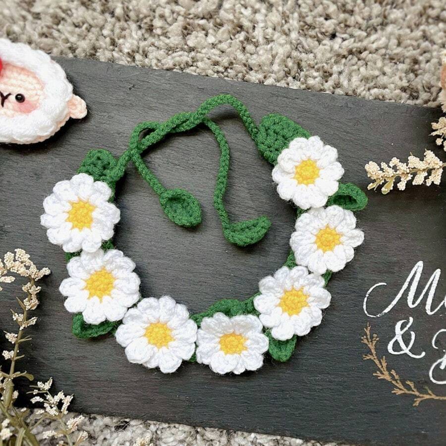1pc Hand-Knitted Pet Necklace Cat Decoration Cute Daisy Flower Necklace Dog Accessories Suitable For Pet Photo Taking - Green - View 1